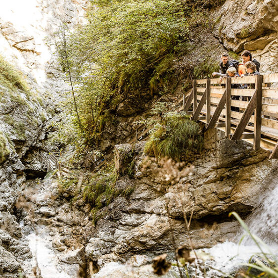Wasserfall in einer Schlucht