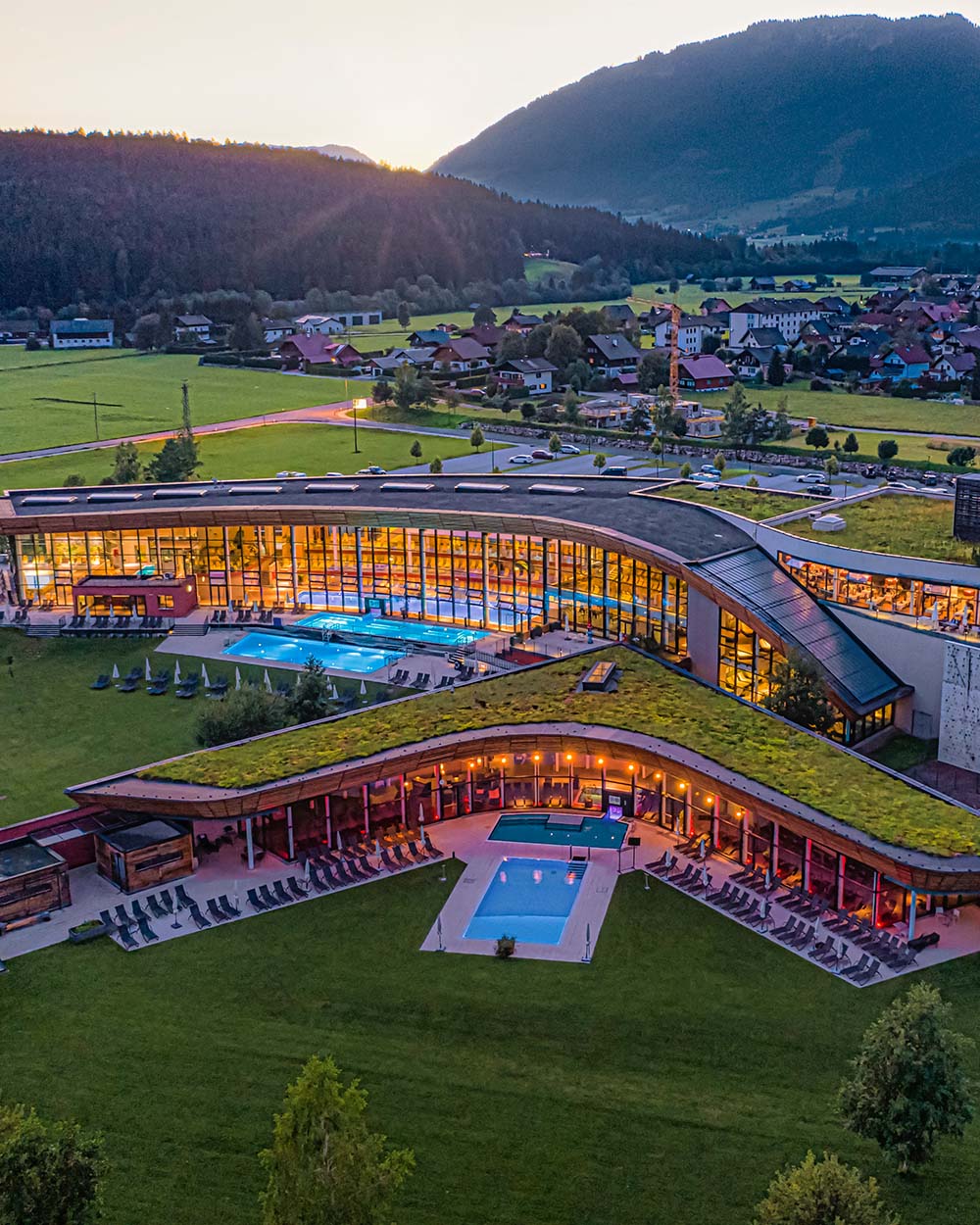 Grimming Therme oben im Sommer