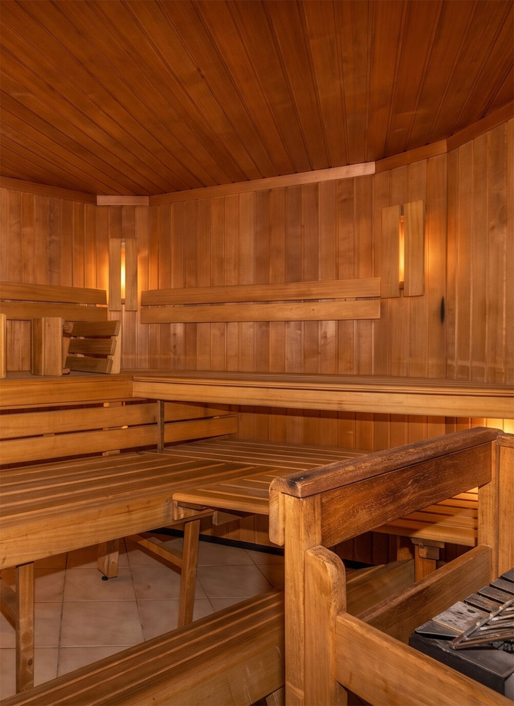 Finnische Sauna, Licht und Ofen